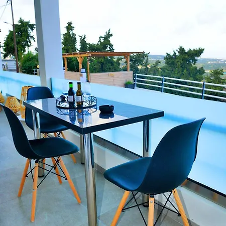 Aikaterini Lever Du Soleil Apartamento *